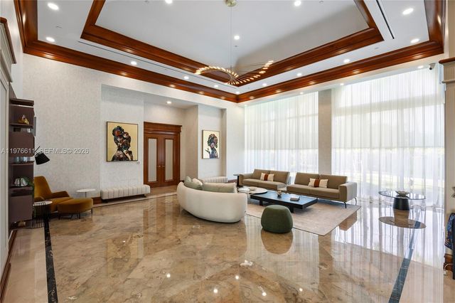 16500 Collins Ave PHE, Sunny Isles Beach, FL 33160