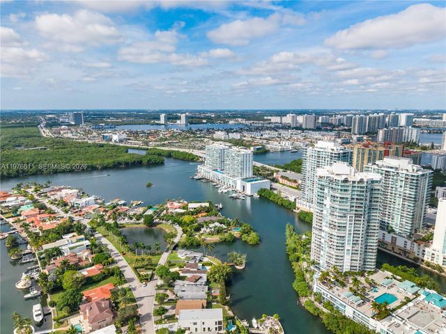 16500 Collins Ave PHE, Sunny Isles Beach, FL 33160