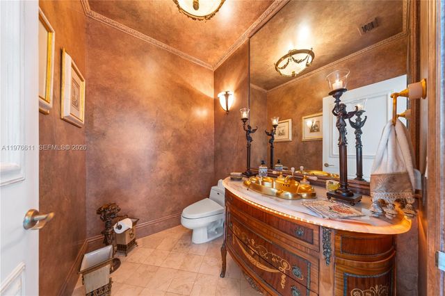 16500 Collins Ave PHE, Sunny Isles Beach, FL 33160