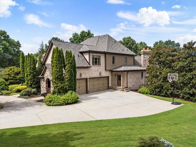 2432 Autumn Maple Drive, Braselton, GA 30517