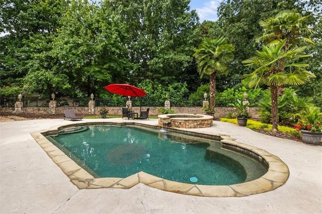 2432 Autumn Maple Drive, Braselton, GA 30517