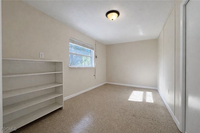 1010 SE 43rd TER, Cape Coral, FL 33904