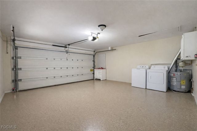 1010 SE 43rd TER, Cape Coral, FL 33904