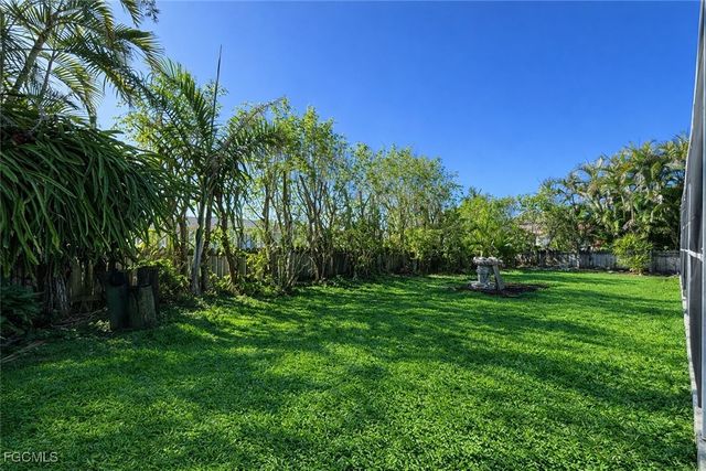 1010 SE 43rd TER, Cape Coral, FL 33904