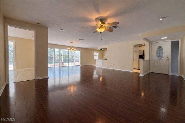 1010 SE 43rd TER, Cape Coral, FL 33904