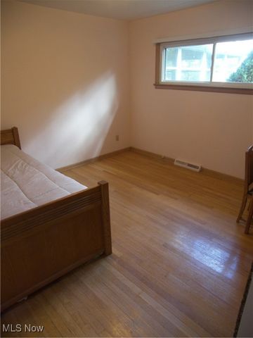 1775 Braeburn Park Drive, Euclid, OH 44117