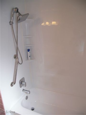 1775 Braeburn Park Drive, Euclid, OH 44117