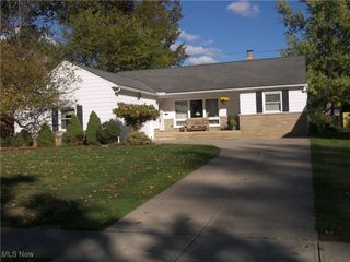 1775 Braeburn Park Drive, Euclid, OH 44117