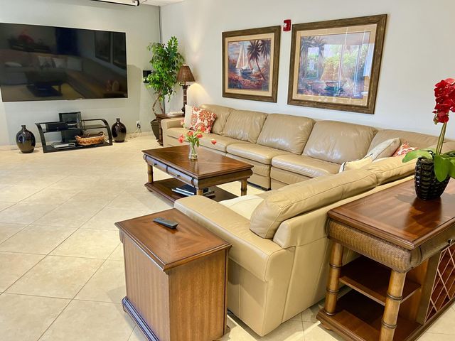800 SE 20TH Avenue 1106, Deerfield Beach, FL 33441