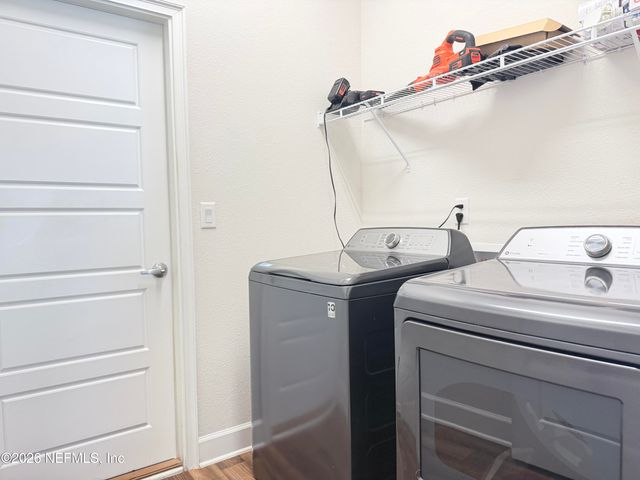 7285 GATEWAY Court, Jacksonville, FL 32219