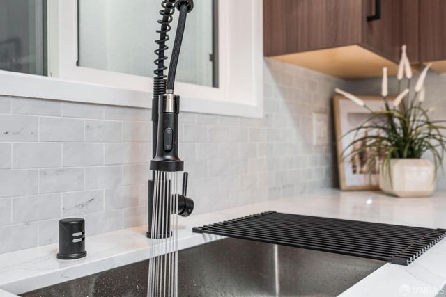 18 Prague Street, San Francisco, CA 94112