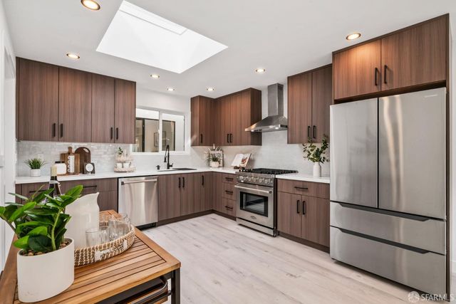 18 Prague Street, San Francisco, CA 94112