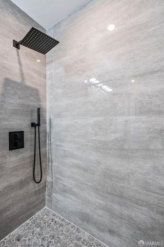 18 Prague Street, San Francisco, CA 94112