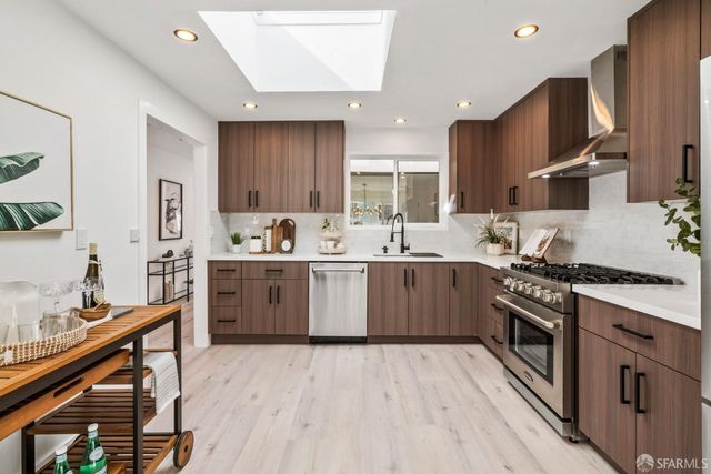 18 Prague Street, San Francisco, CA 94112