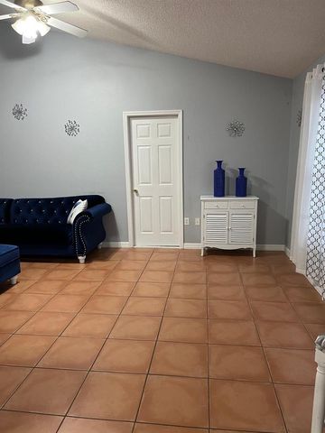 303 BACCARAT COURT, Kissimmee, FL 34759