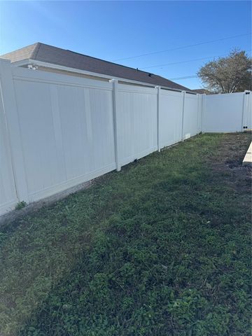 303 BACCARAT COURT, Kissimmee, FL 34759