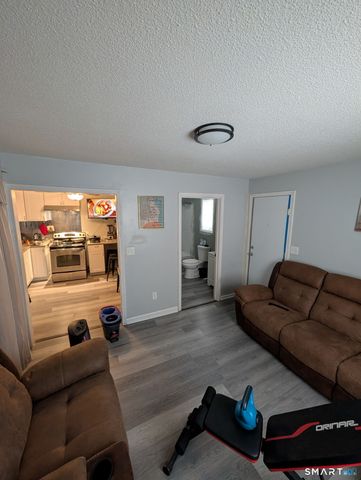 56 Catherine Street, Hartford, CT 06106