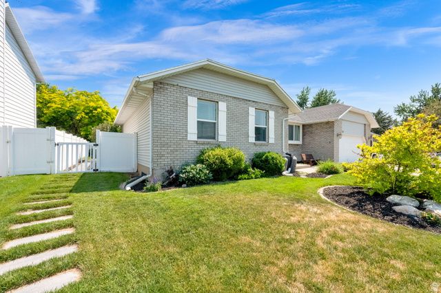 533 W 1850 N, Centerville, UT 84014