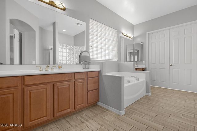 5610 N LYLE Court, Litchfield Park, AZ 85340