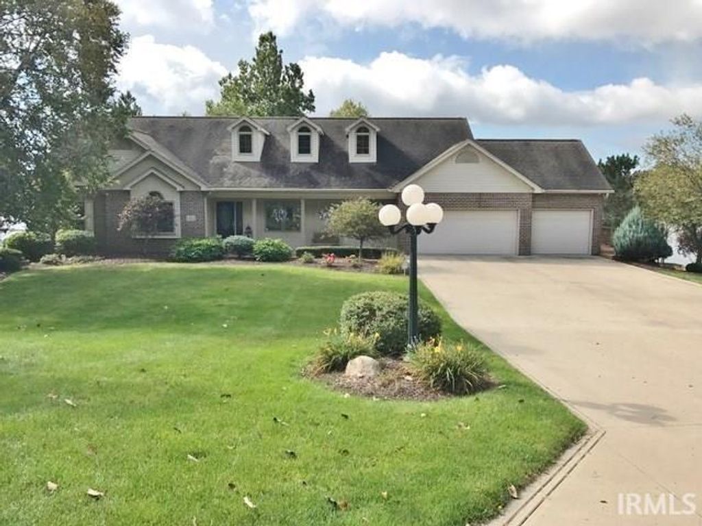 1425 Lakeside Drive, Kendallville, IN 46755