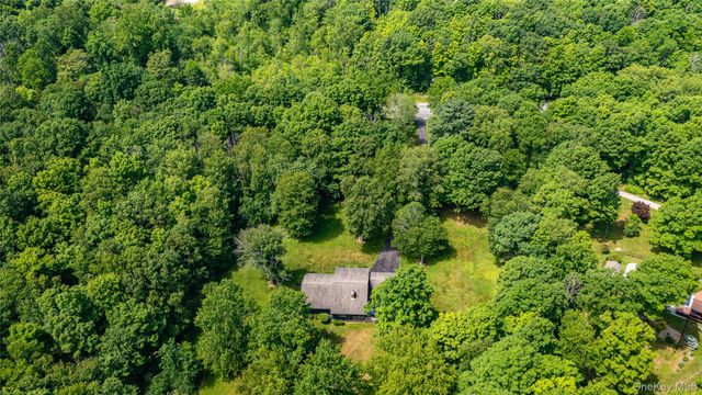 202 S Quaker Lane, Hyde Park, NY 12538