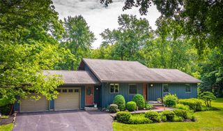 202 S Quaker Lane, Hyde Park, NY 12538