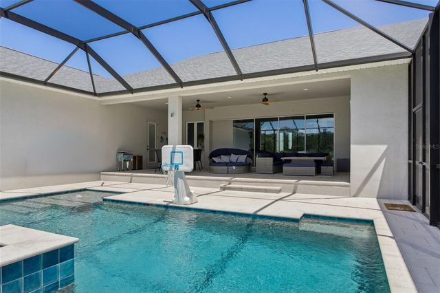 8408 WOODLEAF BOULEVARD, Wesley Chapel, FL 33544