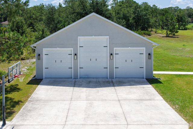 8408 WOODLEAF BOULEVARD, Wesley Chapel, FL 33544