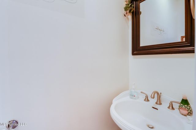 24552 Arcadia Farm Road, Pass Christian, MS 39571