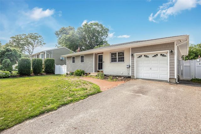 183 Cherokee Street, Ronkonkoma, NY 11779