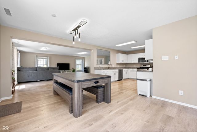 10541 Morning Song Drive, Fishers, IN 46038