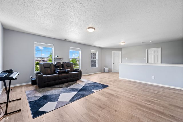 10541 Morning Song Drive, Fishers, IN 46038