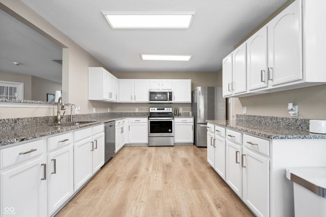 10541 Morning Song Drive, Fishers, IN 46038
