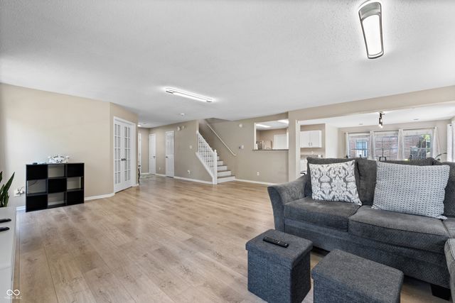 10541 Morning Song Drive, Fishers, IN 46038