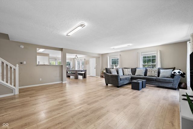 10541 Morning Song Drive, Fishers, IN 46038