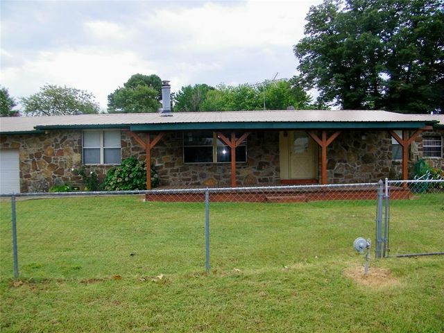 417614 E 1123 Road, Checotah, OK 74426