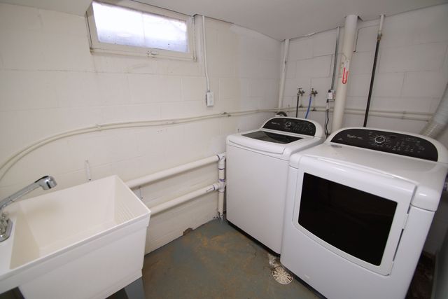 6711 Ridge Drive, Davenport, IA 52806