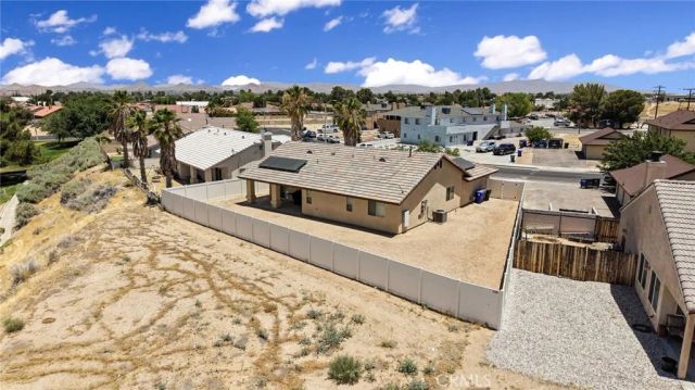 13722 Greenwood, Victorville, CA 92395