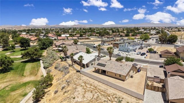 13722 Greenwood, Victorville, CA 92395