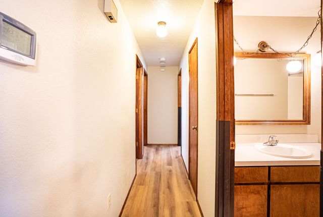 61969 SE 27th Street, Bend, OR 97702