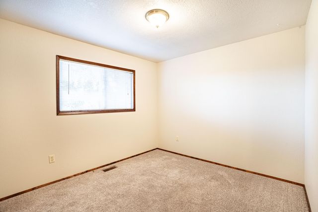 61969 SE 27th Street, Bend, OR 97702