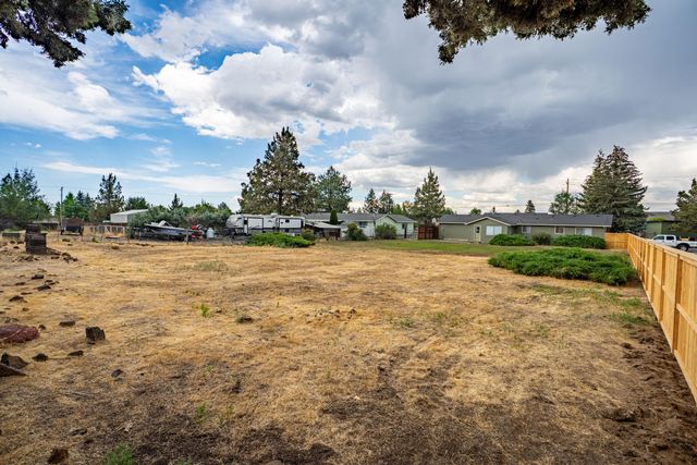 61969 SE 27th Street, Bend, OR 97702