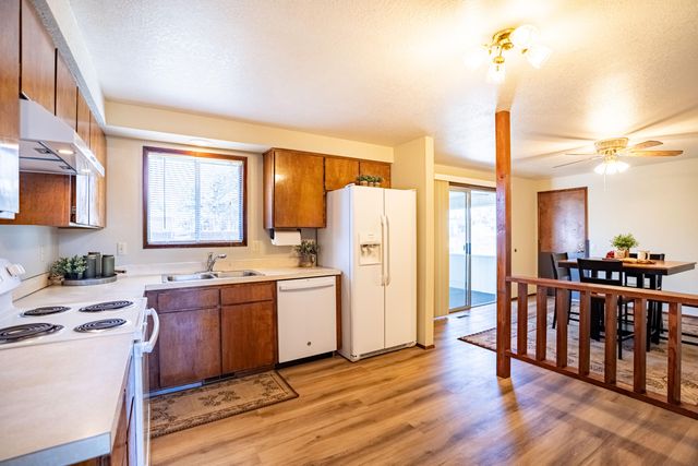 61969 SE 27th Street, Bend, OR 97702