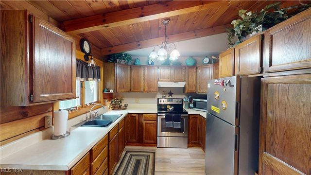 6343 Gibson Road, Canfield, OH 44406