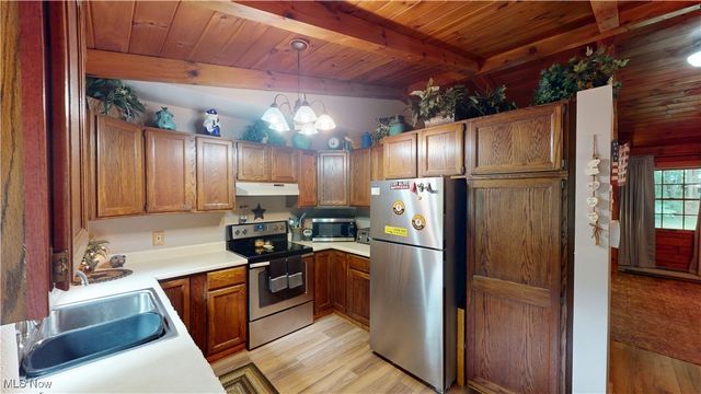 6343 Gibson Road, Canfield, OH 44406