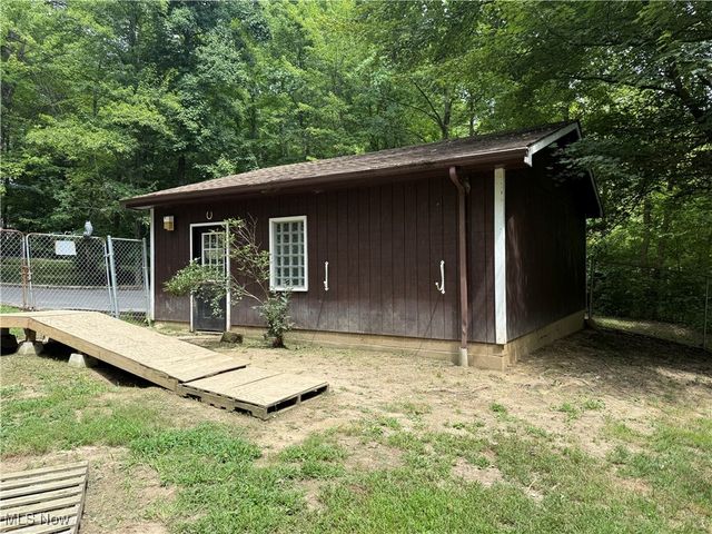 6343 Gibson Road, Canfield, OH 44406