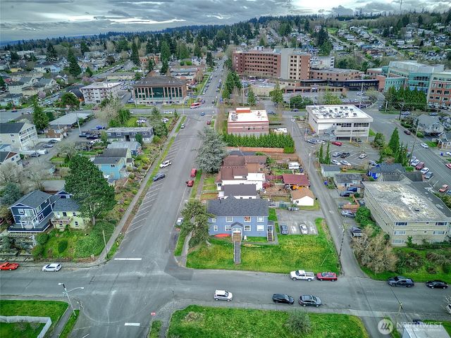 1018 Wall Street SE, Everett, WA 98201