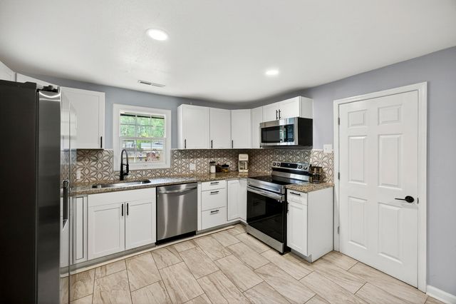 4319&4317 Davison Road, Ravenel, SC 29470