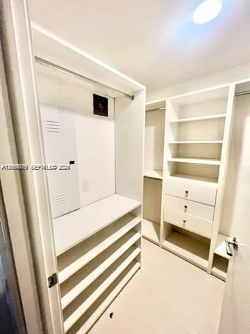 2950 NE 188th Street 231, Aventura, FL 33180