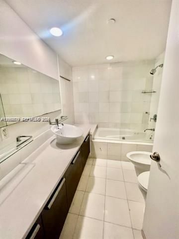 2950 NE 188th Street 231, Aventura, FL 33180